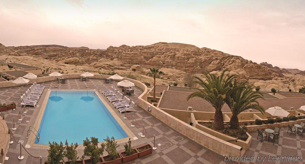 Crowne Plaza Resort Petra Wadi Musa Exterior photo